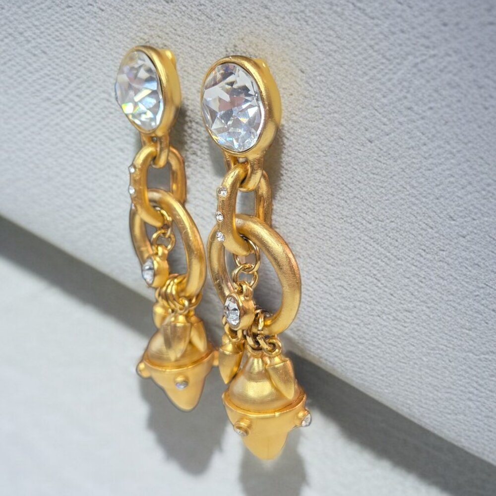 LES BERNARD Vintage 1980's Etruscan Matte Gold Crystal Dangle Charm Earrings - Picture 3 of 6